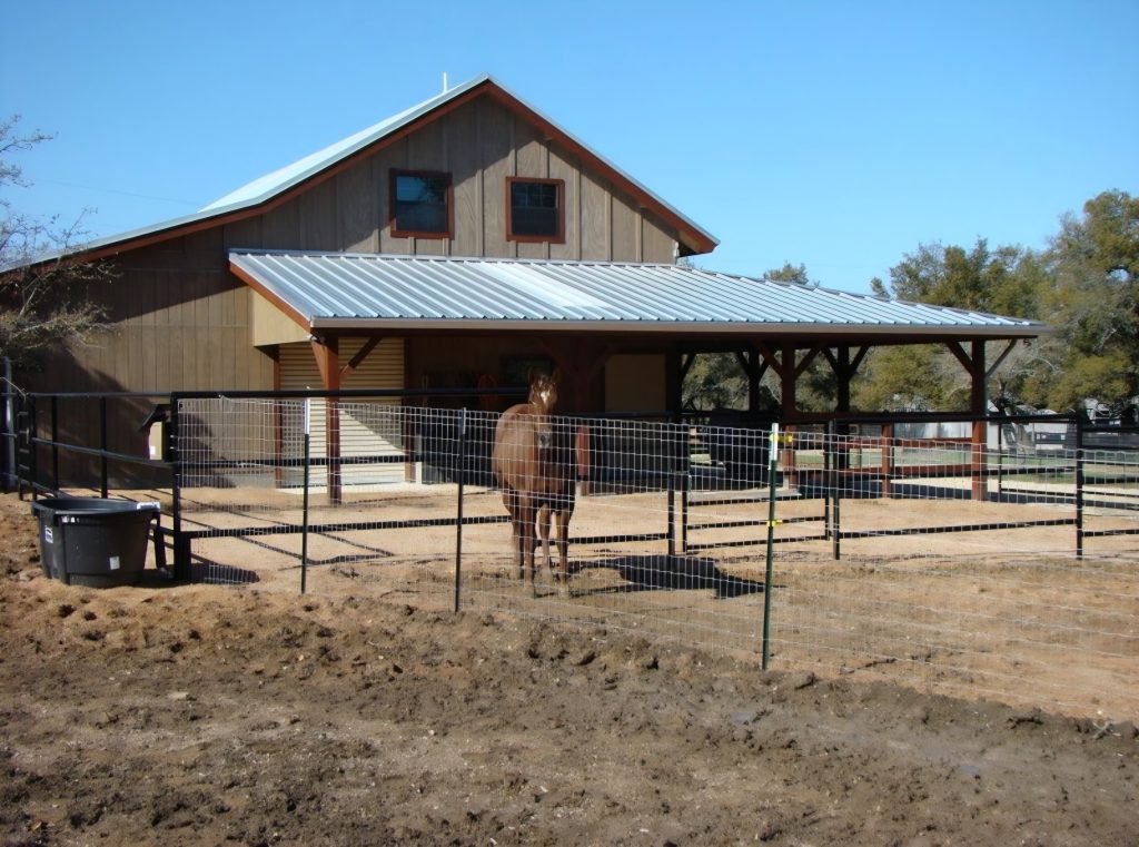 barn construction in austin